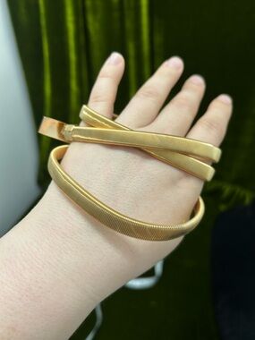 Gold Tone Metal Stretch Fashion Waist Belt - 25 Inches sz Sm